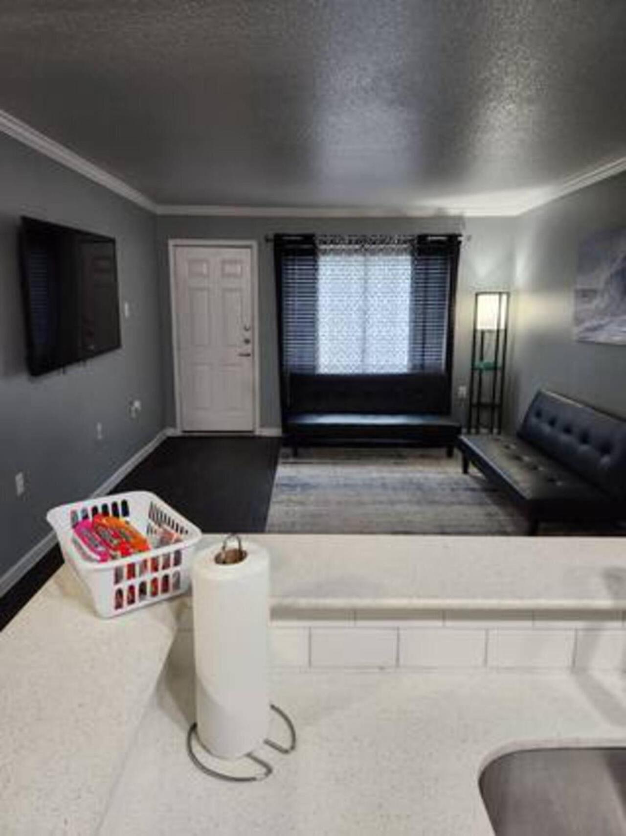 Blue Shark *B501* @ Medical Center 1Br Modern King Apartment With Private Patio Houston Bagian luar foto