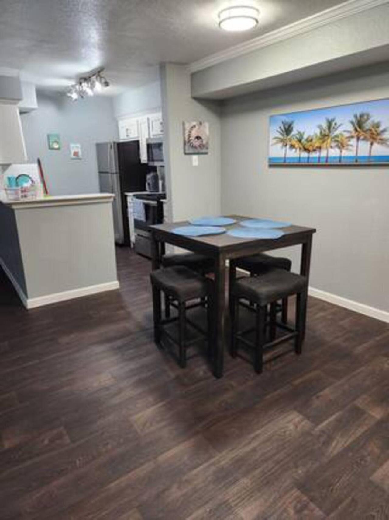 Blue Shark *B501* @ Medical Center 1Br Modern King Apartment With Private Patio Houston Bagian luar foto